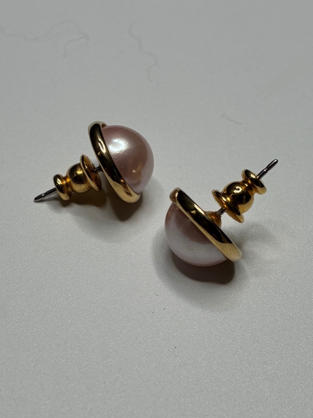 Vintage ivory pearl plated gold trim stud with sterling silver post earrings - Picture 3 of 4